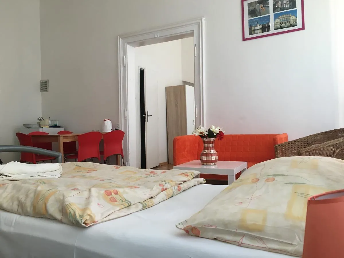Pension Tara Prague Guest house